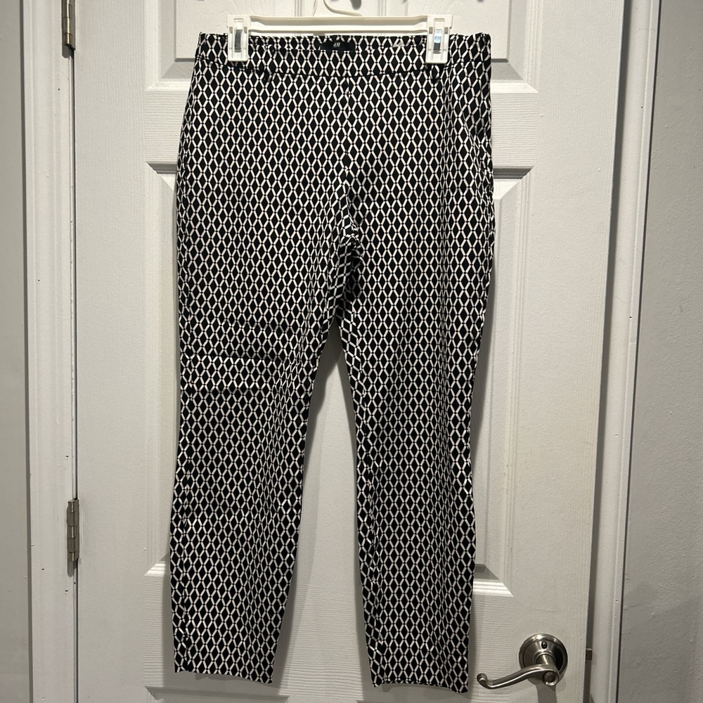 H&M Geometric Black and White Women's Dress Pants